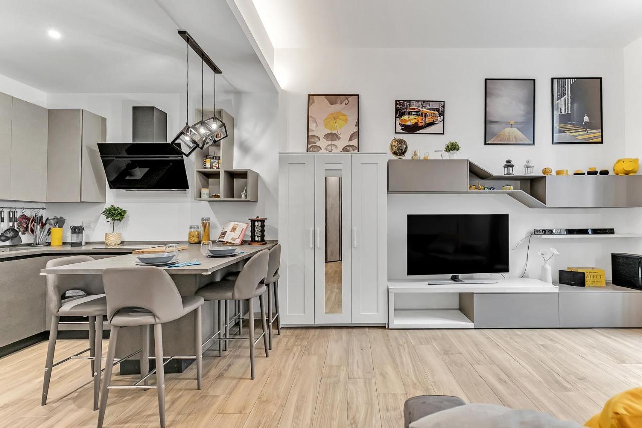 Appartamento Beatrice - Affitti Brevi Italia มิลาน ภายนอก รูปภาพ